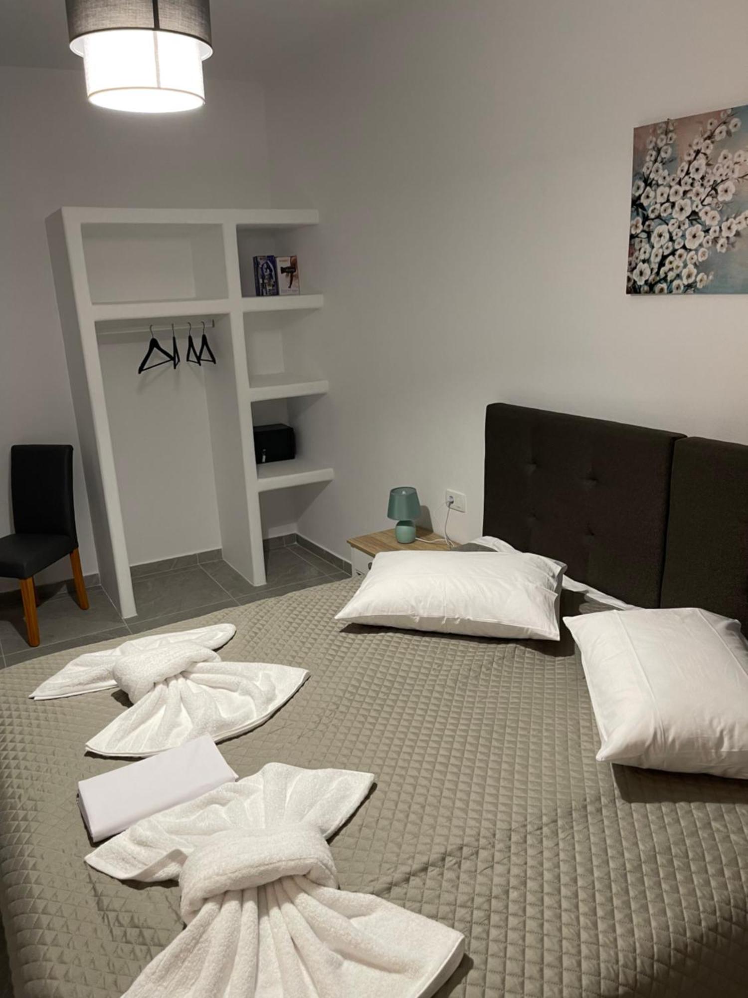 Tarelis Apartments & Studios Kamári Buitenkant foto
