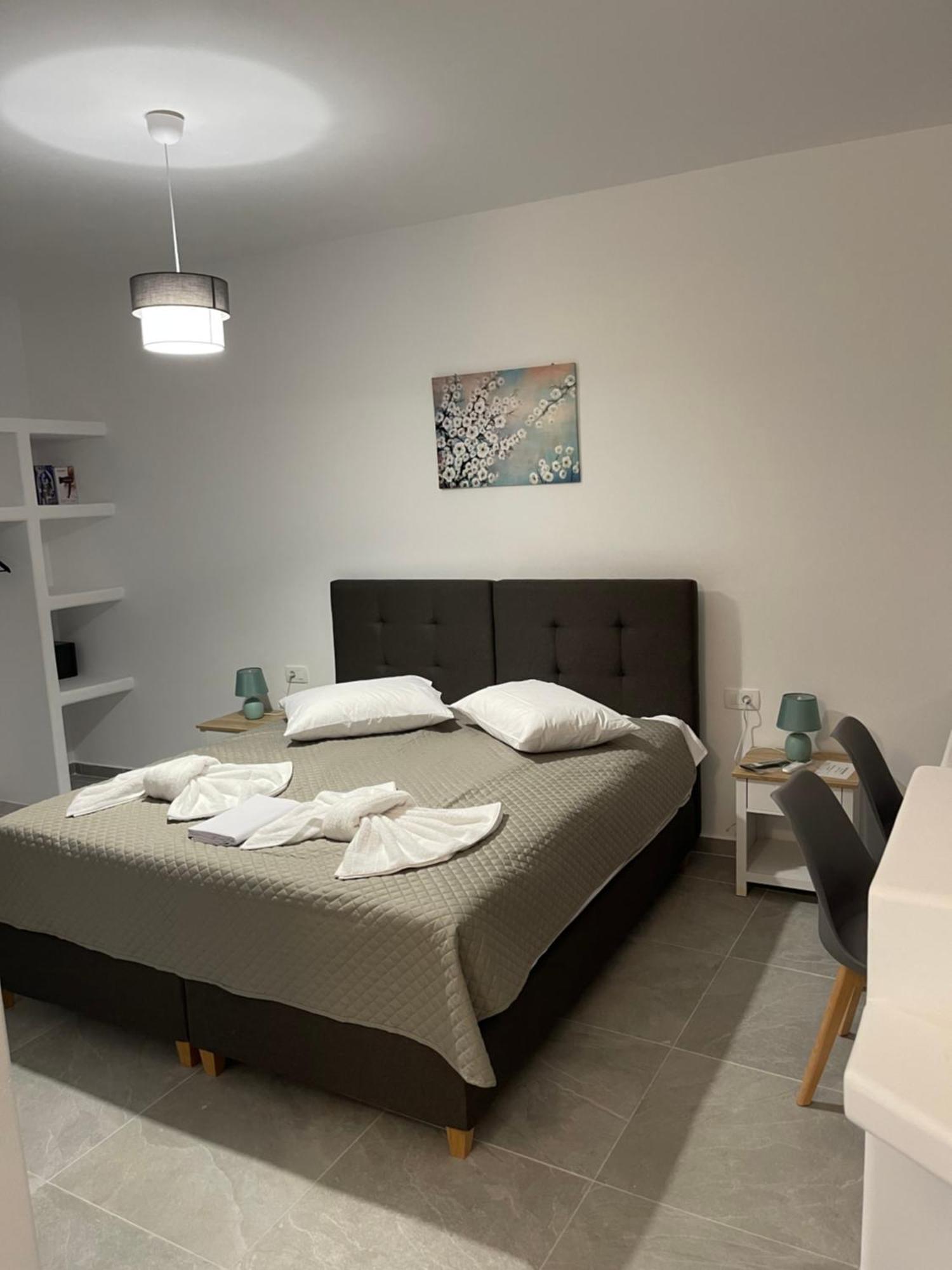 Tarelis Apartments & Studios Kamári Buitenkant foto